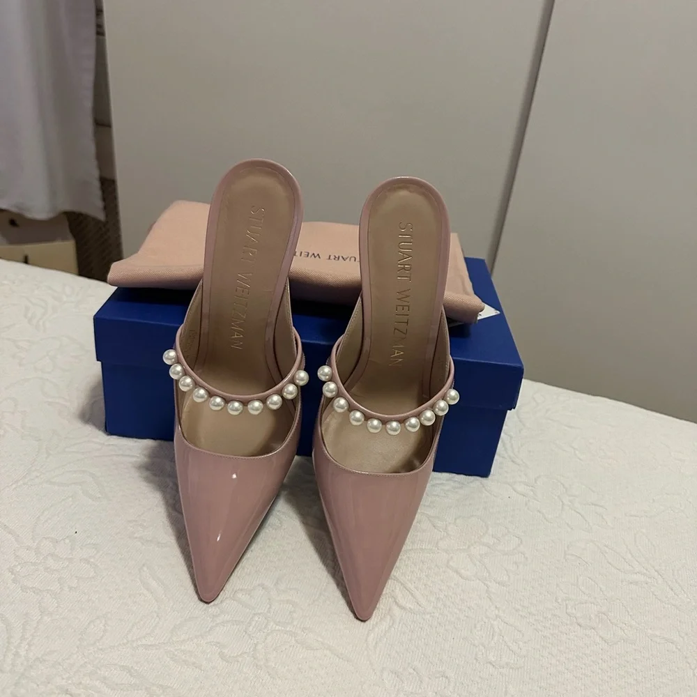 Stuart Weitzman Goldie Womens Patent Leather Slip On Pumps with pearls. - Picture 8 of 8